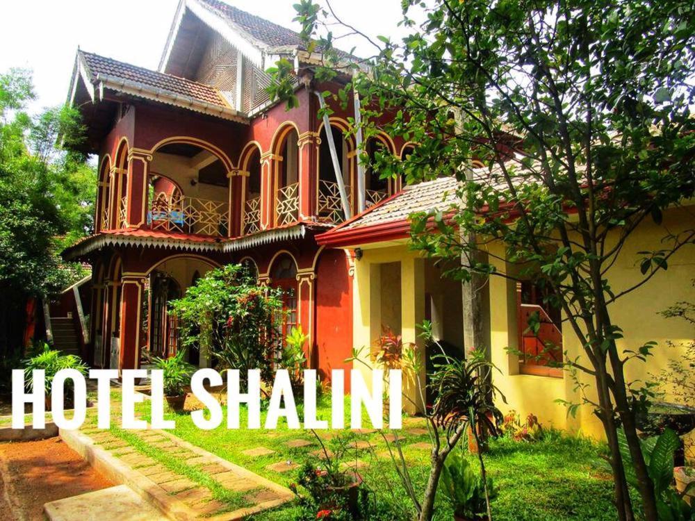 Hotel Shalini Anuradhapura Bagian luar foto