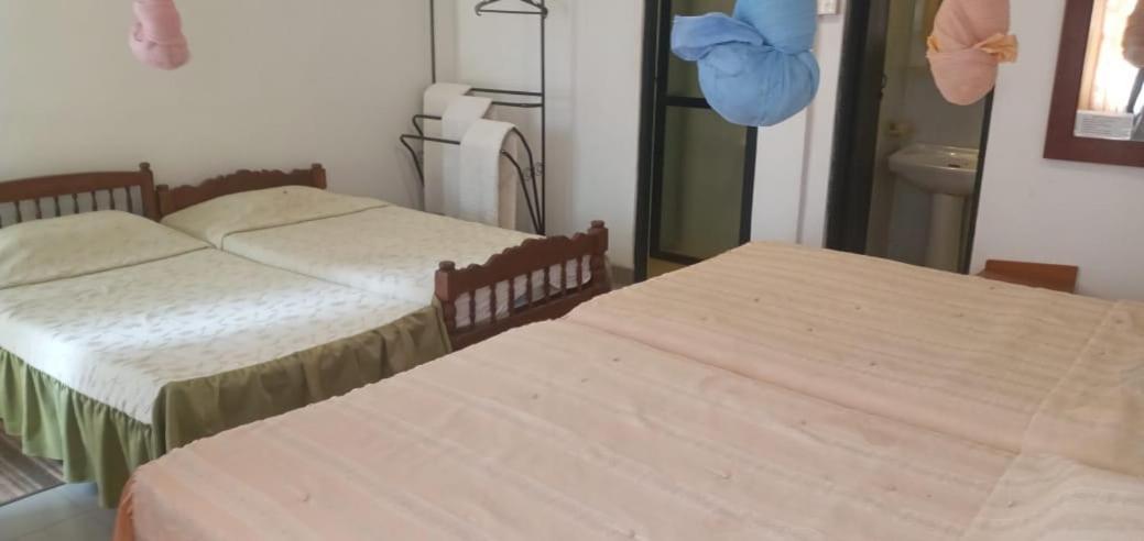 Hotel Shalini Anuradhapura Bagian luar foto